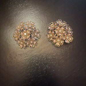 Vintage Goldtone Pink Flower Clip on Earrings with Rhinestones 1960s